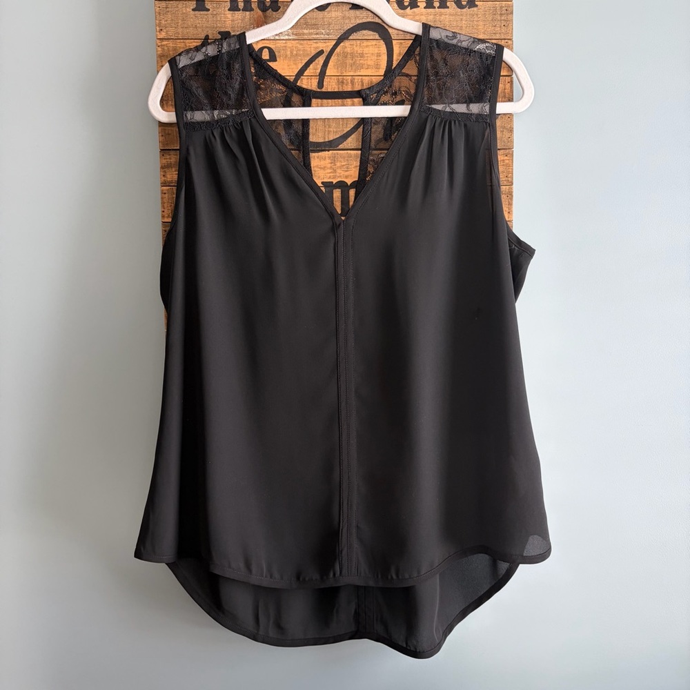 Banana Republic Black Lace Trim Sleeveless Flowy Blouse Top